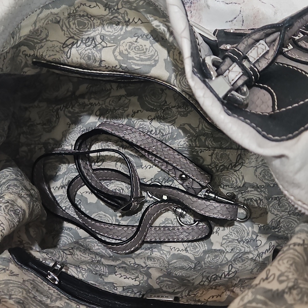 Guess by Marciano Python print - Picture 8 of 8
